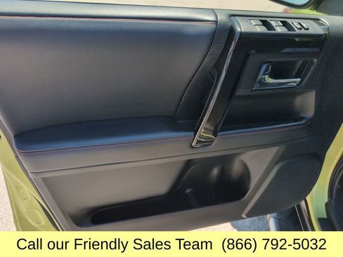 Used 2023 Toyota 4Runner TRD Off-Road Premium AWD/4WD image 12