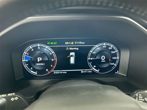 Used 2023 Mitsubishi Outlander SE Black Edition image 13