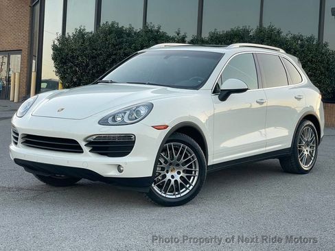 Used 2011 Porsche Cayenne S image 28