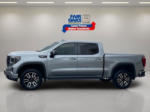 Used 2024 GMC Sierra 1500 AT4 w/ Technology Package image 13