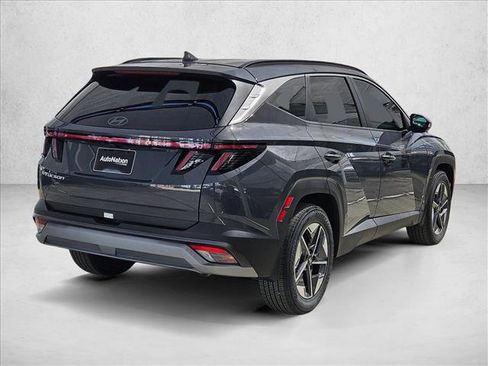 New 2026 Hyundai Tucson SEL FWD image 2