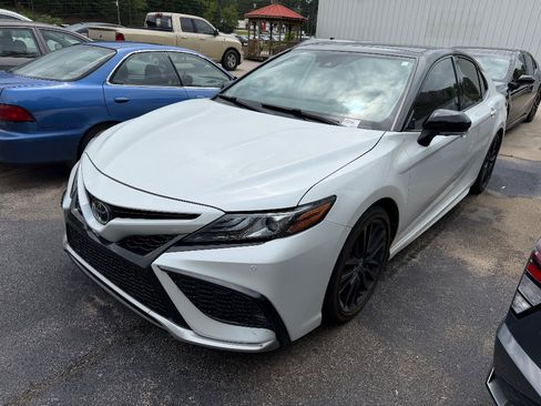 Used 2024 Toyota Camry XSE w/ Navigation Package FWD image 1
