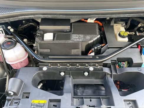 Certified 2023 Volkswagen ID.4 Pro RWD image 31