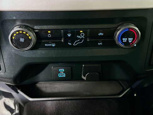 Used 2023 Ford F150 XLT image 21