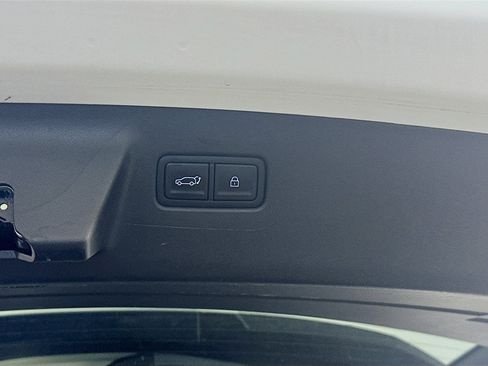 Used 2025 Hyundai Santa Fe SEL image 31