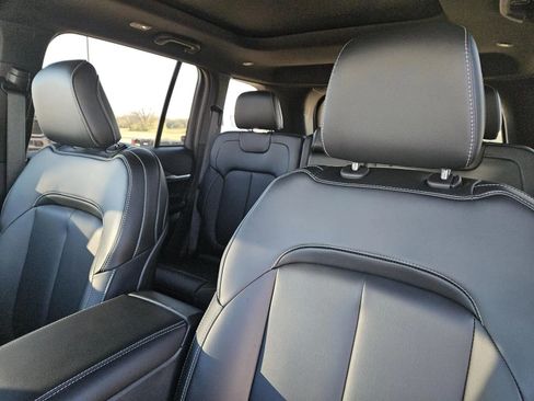 New 2025 Jeep Grand Cherokee Limited image 21