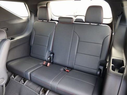 New 2026 Chevrolet Traverse RS image 13