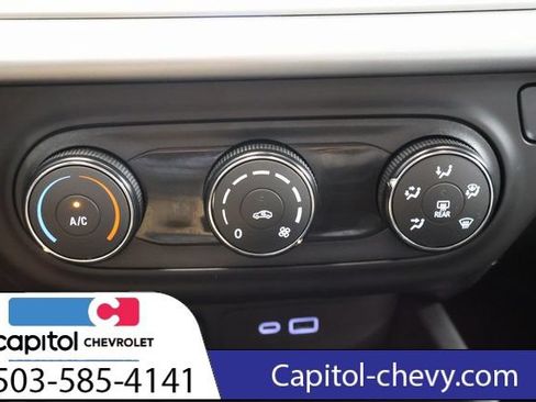 Used 2025 Chevrolet Trax LS FWD image 26