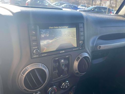 Used 2017 Jeep Wrangler Unlimited Sport w/ Quick Order Package 24S image 25