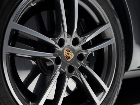 Used 2023 Porsche Cayenne Turbo image 21