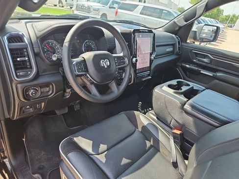 Used 2025 RAM 1500 Laramie AWD/4WD image 10