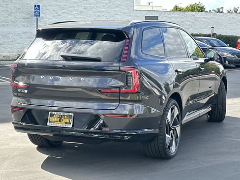 New 2025 Volvo EX90 Ultra image 4
