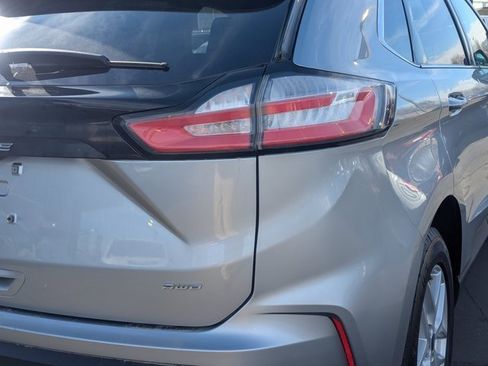 Used 2022 Ford Edge SEL image 4