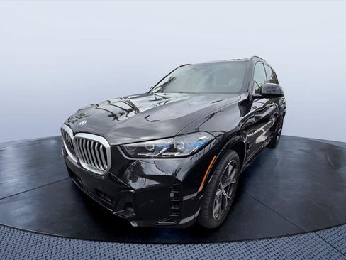 Used 2026 BMW X5 xDrive40i w/ Executive Package AWD/4WD image 3