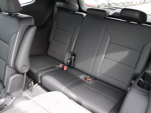 New 2026 Buick Enclave Preferred image 11