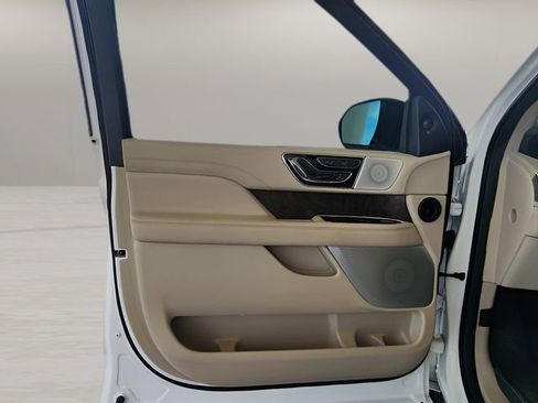 Used 2020 Lincoln Navigator Reserve w/ Luxury Package AWD/4WD image 15