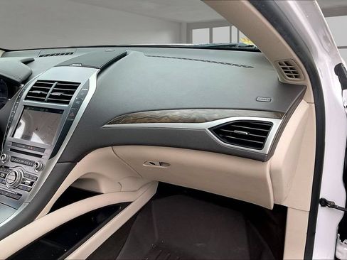 Used 2019 Lincoln MKZ Reserve w/ Reserve Plus Package FWD image 23