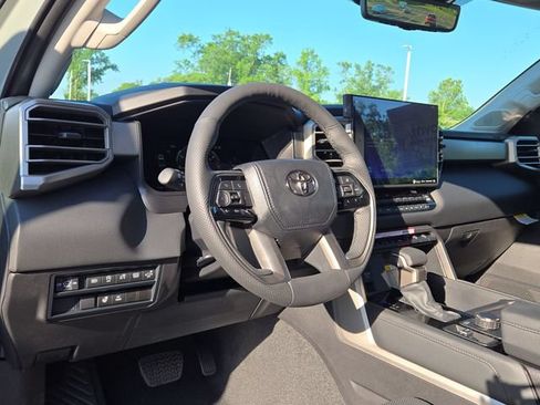 Used 2024 Toyota Tundra Limited AWD/4WD image 12