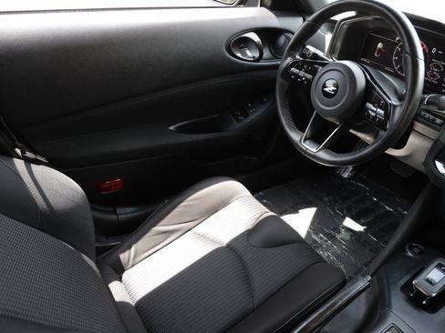 Used 2024 Nissan Z Sport w/ Floor Mat Package RWD image 19