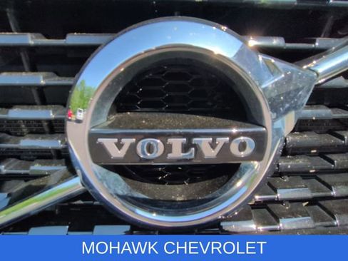 Used 2022 Volvo XC40 T5 R-Design w/ Climate Package AWD/4WD image 33