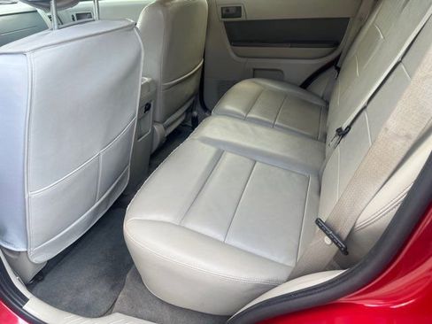 Used 2010 Ford Escape XLT image 13