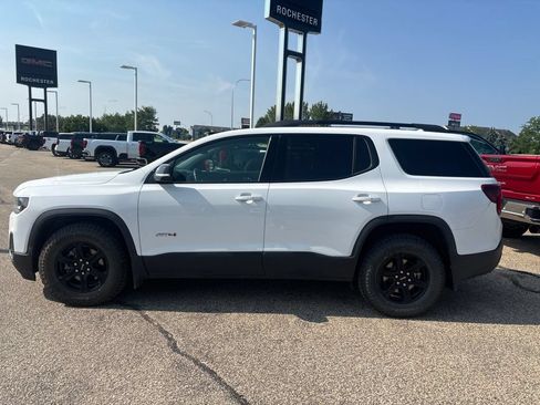 Used 2023 GMC Acadia AT4 w/ Technology Package AWD/4WD image 5