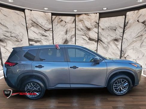 Used 2023 Nissan Rogue S AWD/4WD image 4