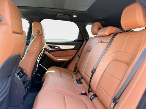 New 2026 Jaguar F-PACE R-Dynamic S AWD/4WD image 9