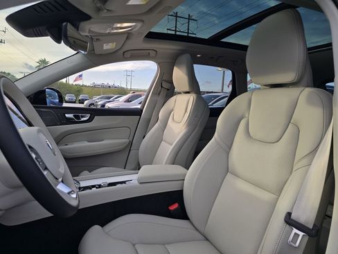 New 2026 Volvo XC60 B5 Ultra w/ Protection Package Premier AWD/4WD image 12