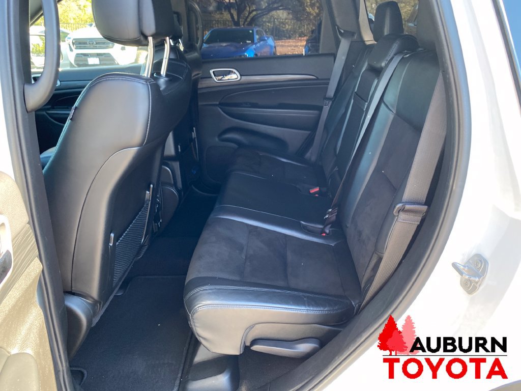 Used 2020 Jeep Grand Cherokee Altitude AWD/4WD image 18