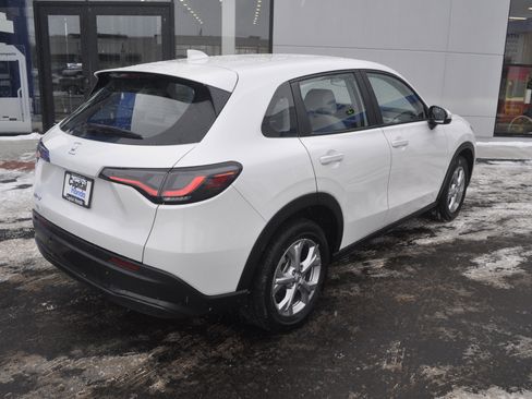 Certified 2025 Honda HR-V LX image 7