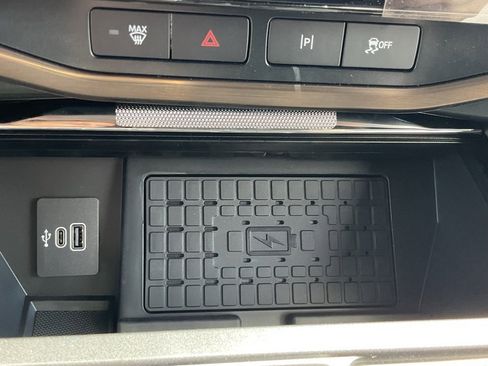 New 2025 Ford F150 Lightning Lariat image 6