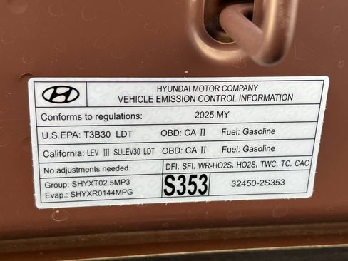 Certified 2025 Hyundai Santa Fe Calligraphy image 30