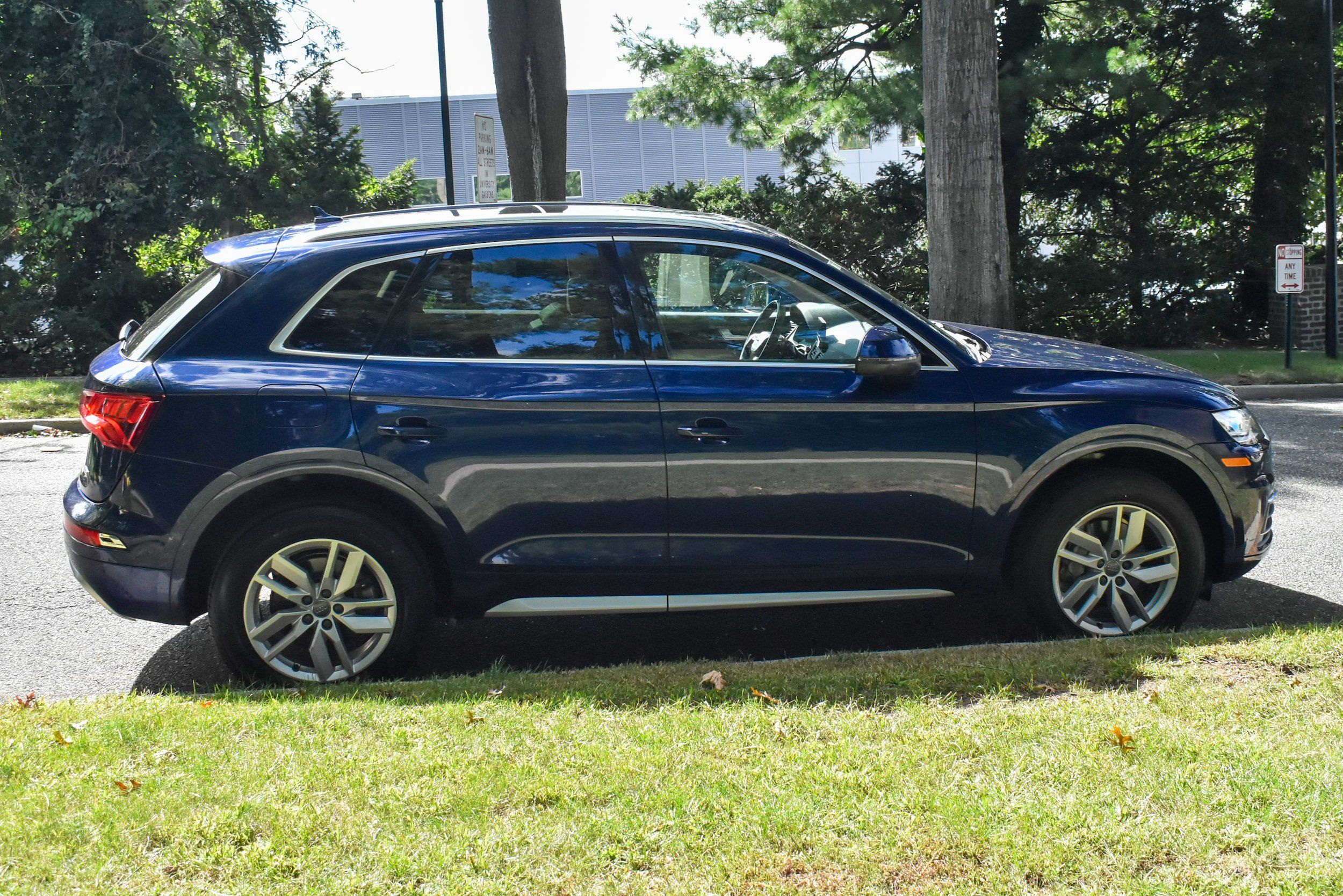 Used 2020 Audi Q5 2.0T Premium w/ Convenience Package AWD/4WD image 8