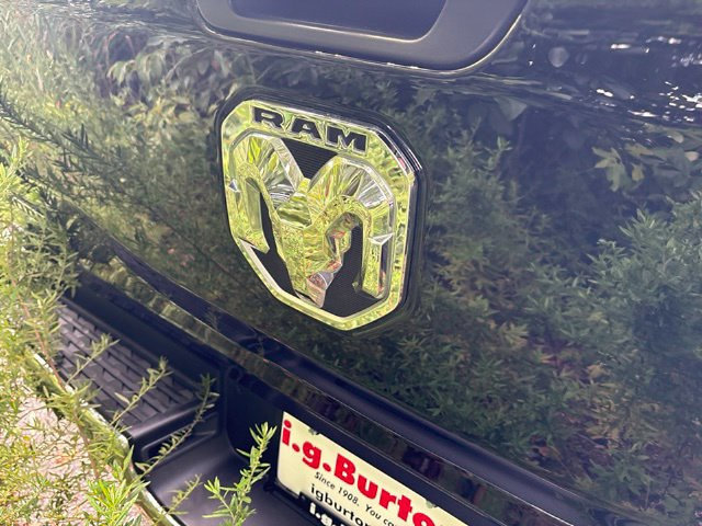 Used 2023 RAM 1500 Big Horn AWD/4WD image 32