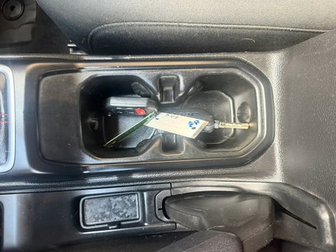 Used 2019 Jeep Wrangler Rubicon AWD/4WD image 24