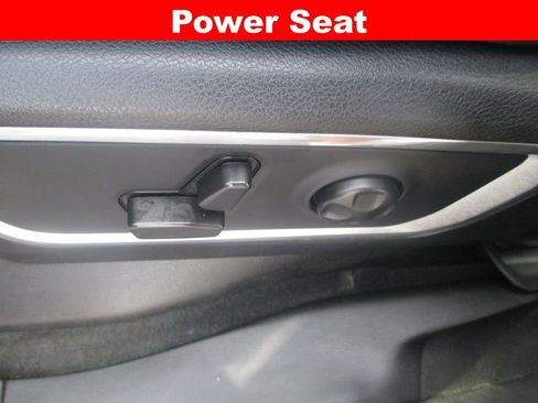 Used 2021 RAM 1500 Laramie AWD/4WD image 28