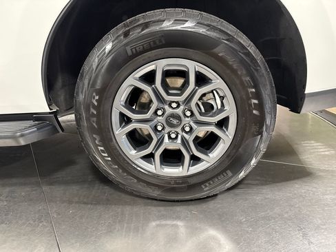 Used 2025 Ford Expedition Active AWD/4WD image 13
