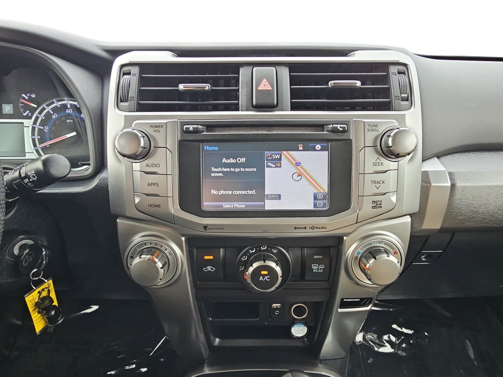 Used 2019 Toyota 4Runner SR5 AWD/4WD image 17