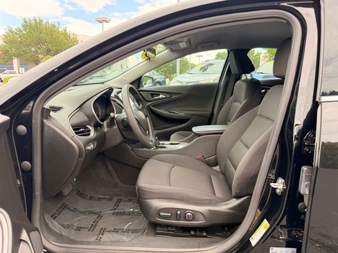 Used 2024 Chevrolet Malibu LT FWD image 24