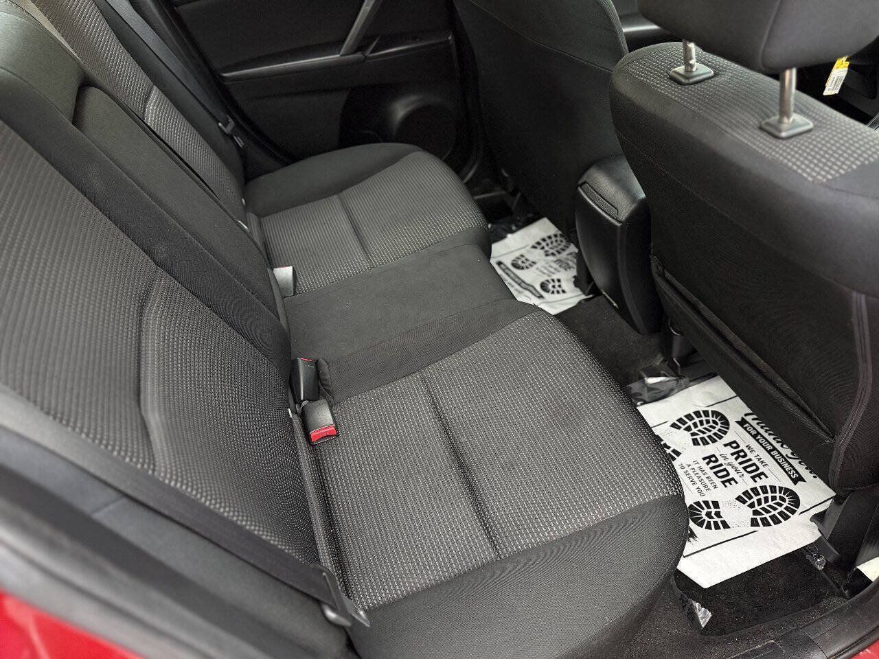 Used 2013 MAZDA MAZDA3 i Touring FWD image 20