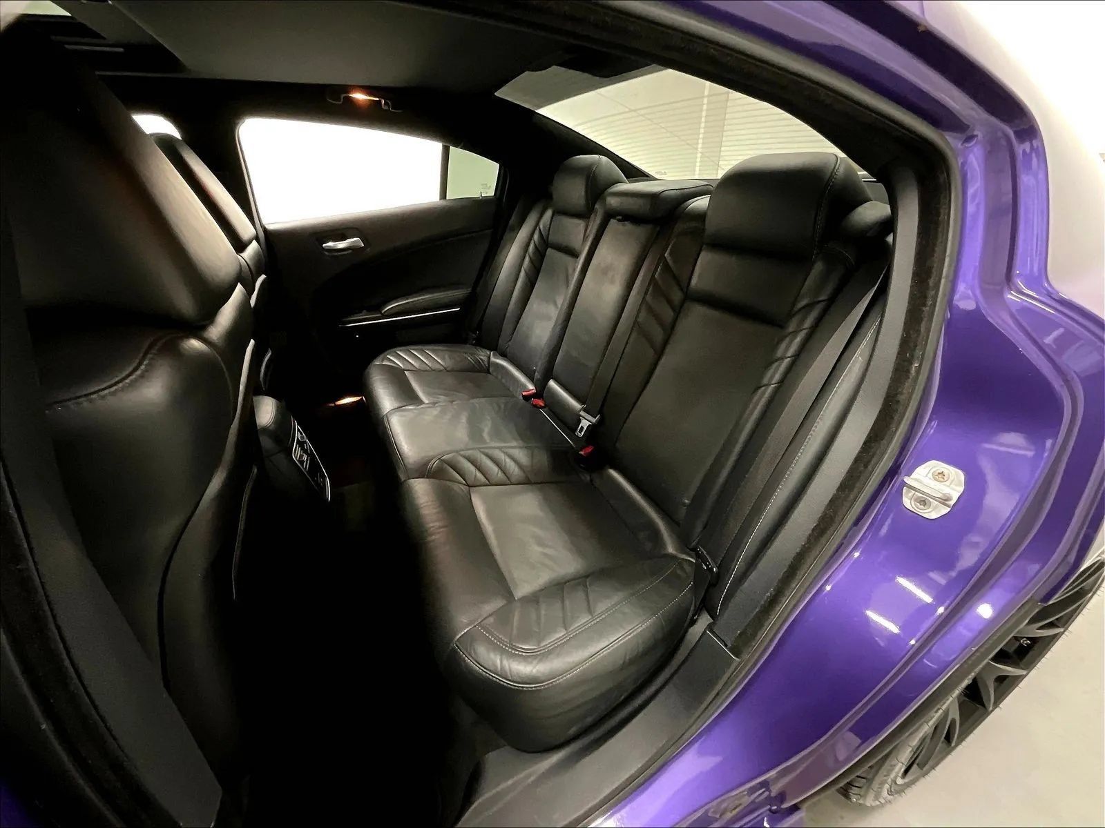 Used 2016 Dodge Charger SRT RWD image 14