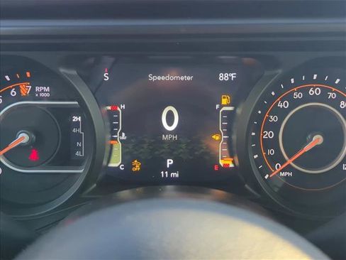 New 2026 Jeep Gladiator Sport AWD/4WD image 5