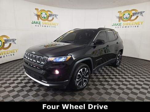 Certified 2023 Jeep Compass Limited w/ Sun and Sound Group AWD/4WD image 4