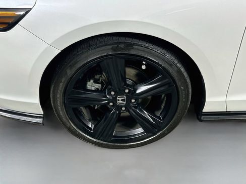 Used 2024 Honda Accord Sport image 8