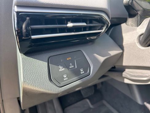 Used 2023 Volkswagen ID.4 S RWD image 57