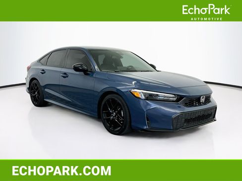 Used 2025 Honda Civic Sport image 1