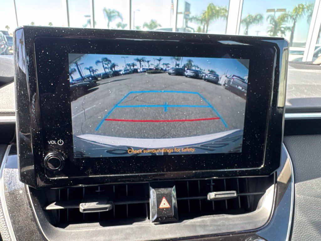 Used 2025 Toyota Corolla LE FWD image 20