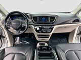 Used 2020 Chrysler Pacifica Touring-L image 3