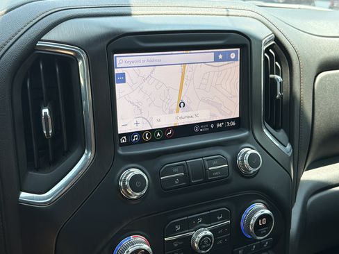 Used 2021 GMC Sierra 1500 AT4 w/ AT4 Premium Package AWD/4WD image 24